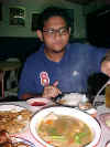 142-makan.JPG (47203 bytes)